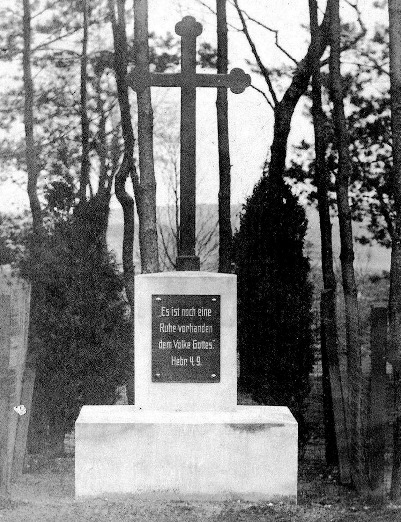 Der erste Gedenkstein, 1914